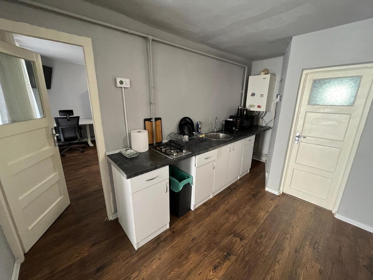 Grey House Apartment Brasov Exterior photo